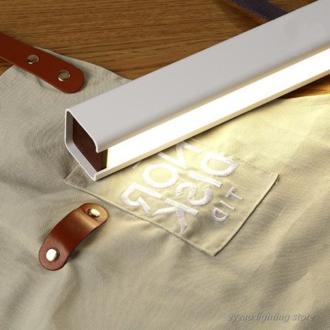 Suspension LED contemporaine, minimaliste, en aluminium et bois – Image 3