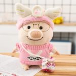 Peluche cochon mignon avec accessoires, 30 cm – Image 4
