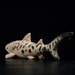 Peluche douce Requin tigre, animaux de mer réalistes, 52 cm – Image 2