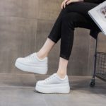 Baskets en cuir véritable décontractées, semelle compensée 8 cm – Image 3