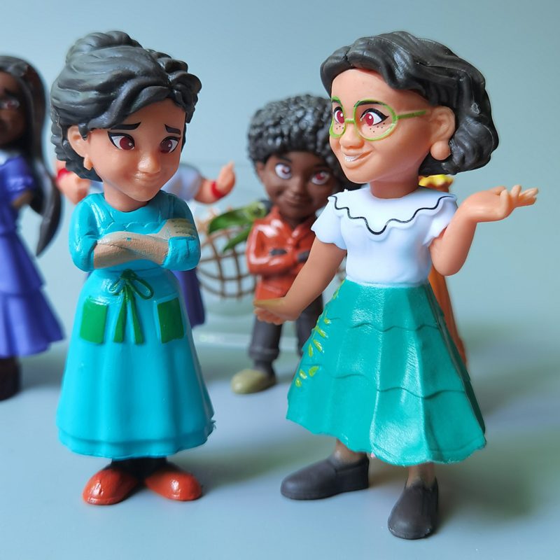140581-8nd9pf.jpg Lot de 6 figurines, dessin animé, famille Madrigal, Disney, 10.5 cm – Image 4