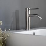 Robinet mitigeur de lavabo, eau froide et chaude, poignée unique, monté sur le pont – Image 4