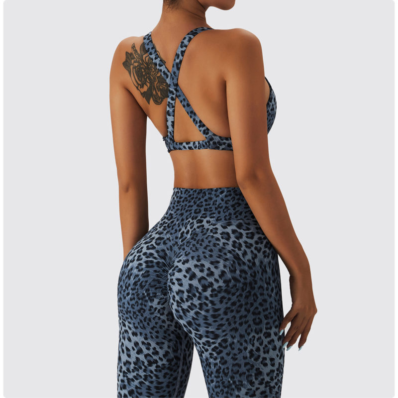 S23f2a67f64574e4ab3b638ee30d11cacR Legging taille haute, léopard, élastique, effet Push Up – Image 4