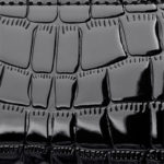 Sac à main et bandoulière en cuir verni, à motif de style crocodile – Image 13