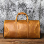 Sac de voyage en cuir de vachette, classique, à bandoulière – Image 12