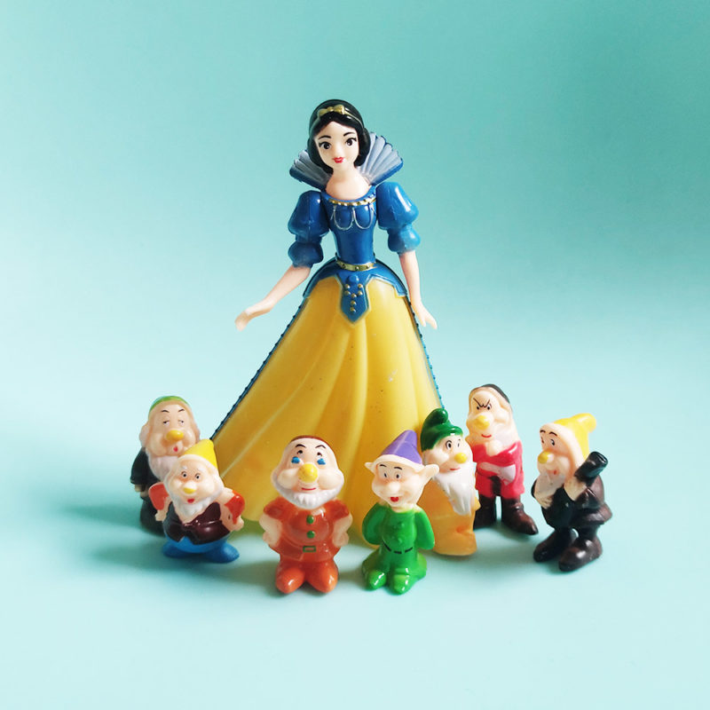 Ensemble de figurines Blanche-Neige et les Sept Nains en PVC, dessin animé, 5 à 10 cm, 8 pièces – Image 3