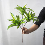 Plante artificielle avec branche, feuilles tropicales, 3 têtes, 36 cm – Image 2