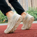 Chaussures de course respirantes et confortables, baskets légères, semelle haute avec amortissement – Image 7