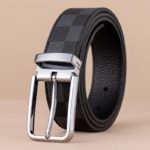 Ceinture en cuir à carreaux, avec boucle en alliage, de 105 à 130 cm – Image 4