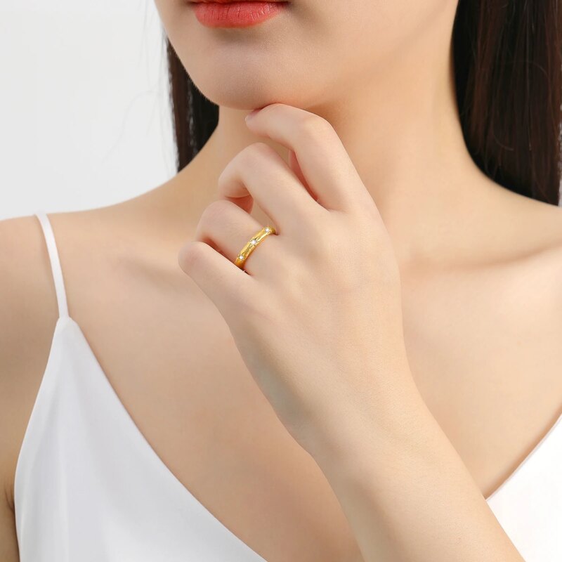 179640-touy7o.jpg Bague en Or 18 carats 750, avec diamants Moissanite 0.2 ct – Image 2